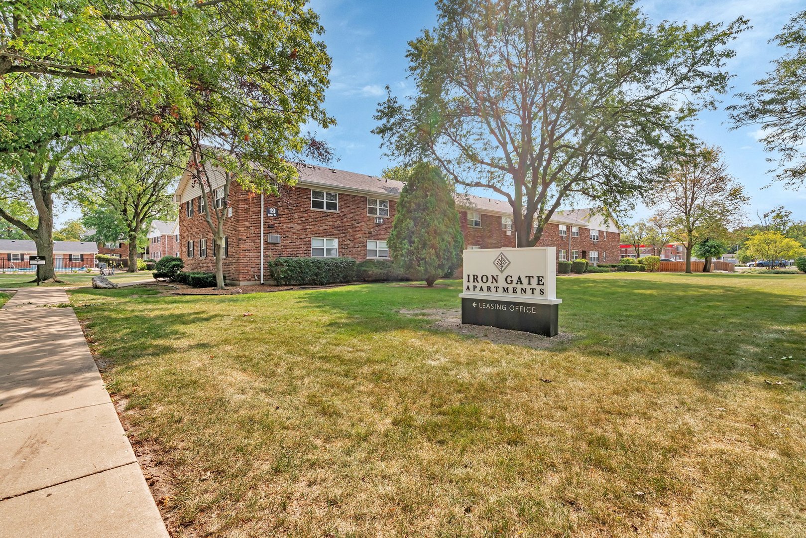 15 Briar Street #30, Glen Ellyn, IL 60137