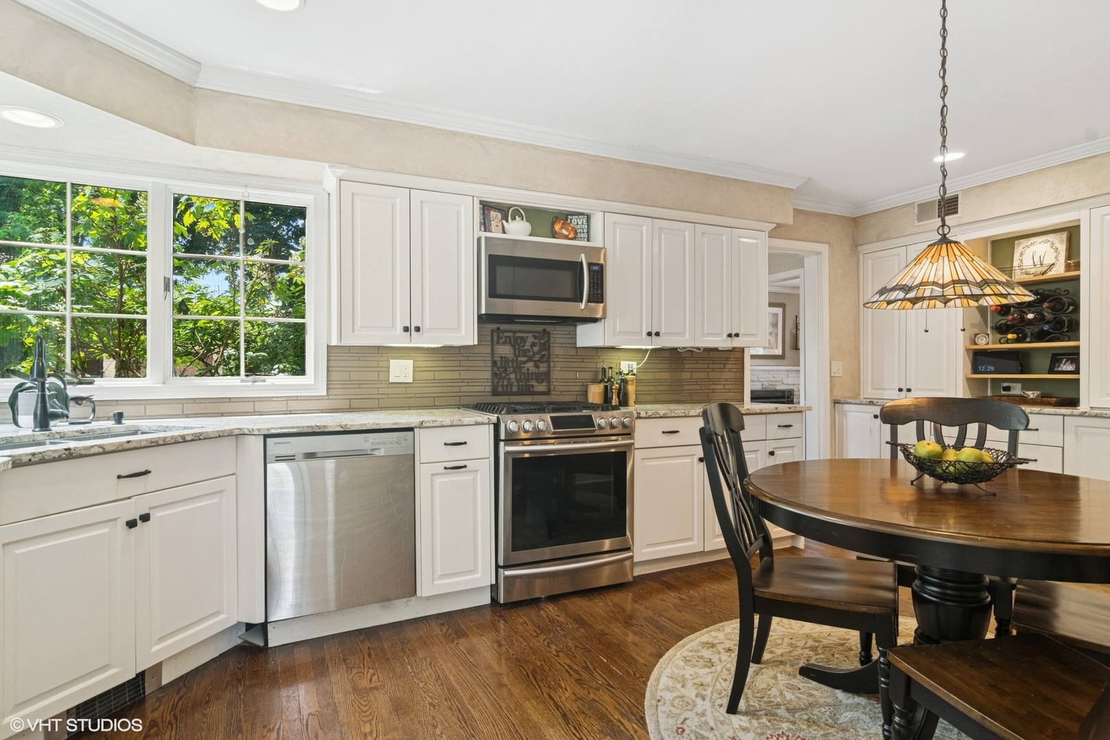 401 S Carlyle Place, Arlington Heights, IL 60004
