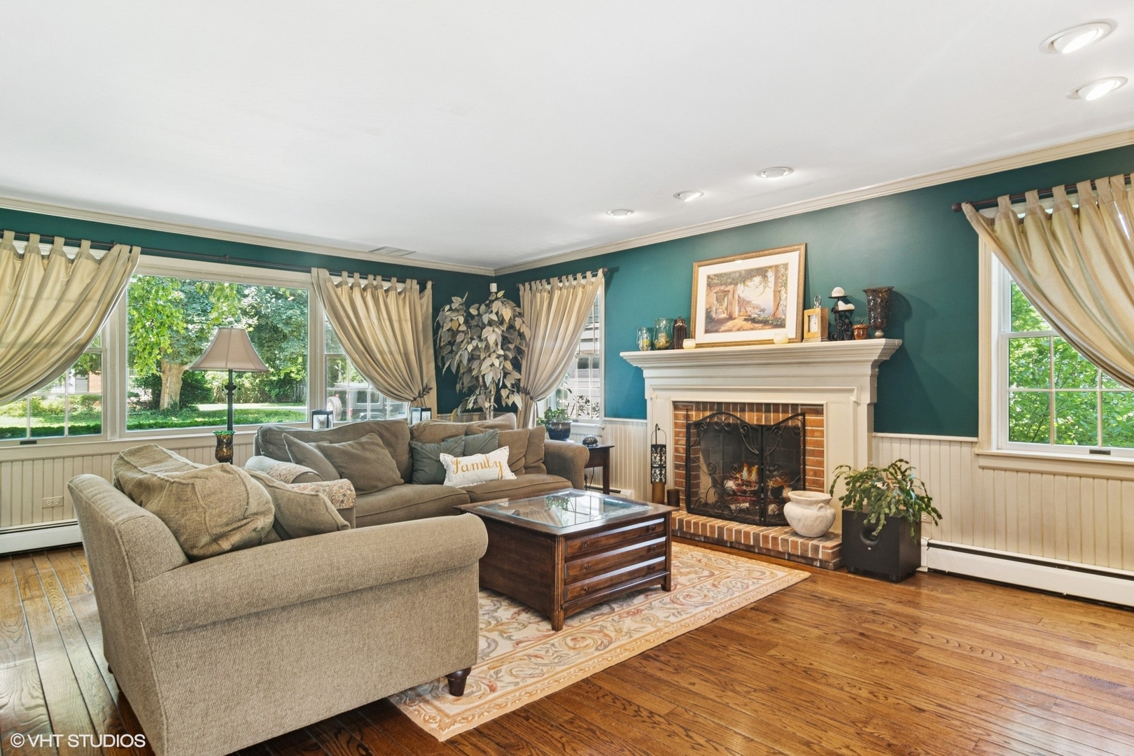 401 S Carlyle Place, Arlington Heights, IL 60004