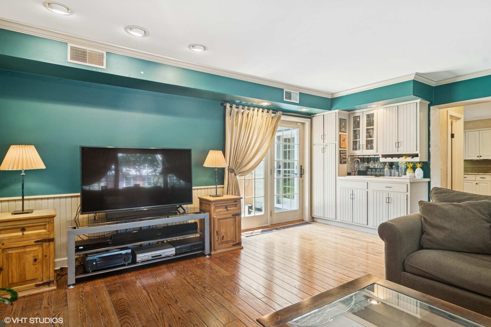 401 S Carlyle Place, Arlington Heights, IL 60004