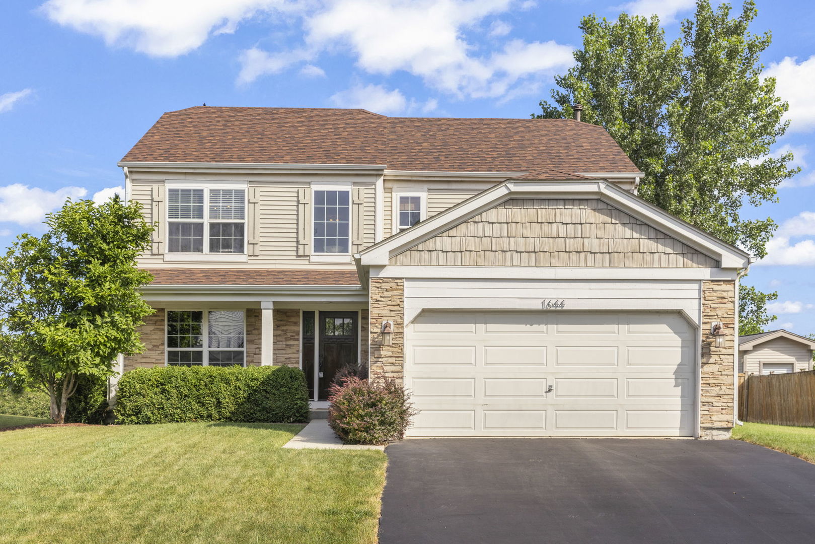 1644 Prairieview Boulevard, Bolingbrook, IL 60490