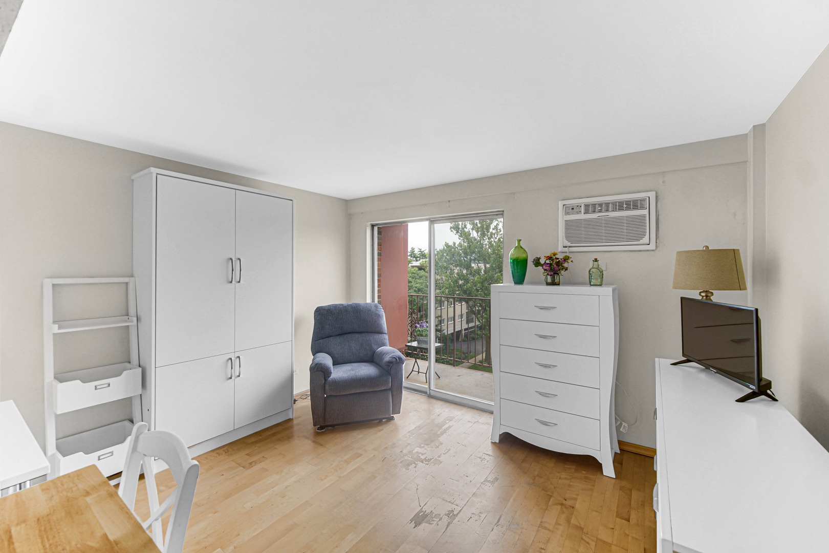 7830 W North Avenue #505, Elmwood Park, IL 60707