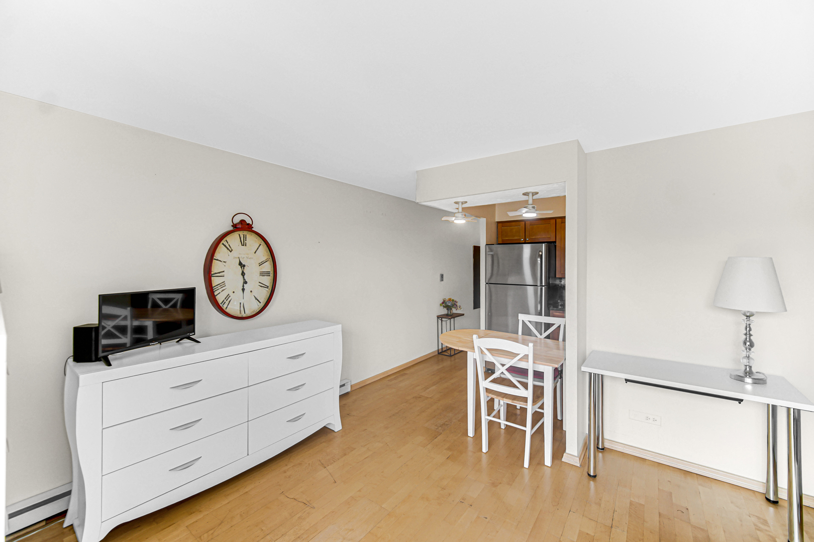 7830 W North Avenue #505, Elmwood Park, IL 60707