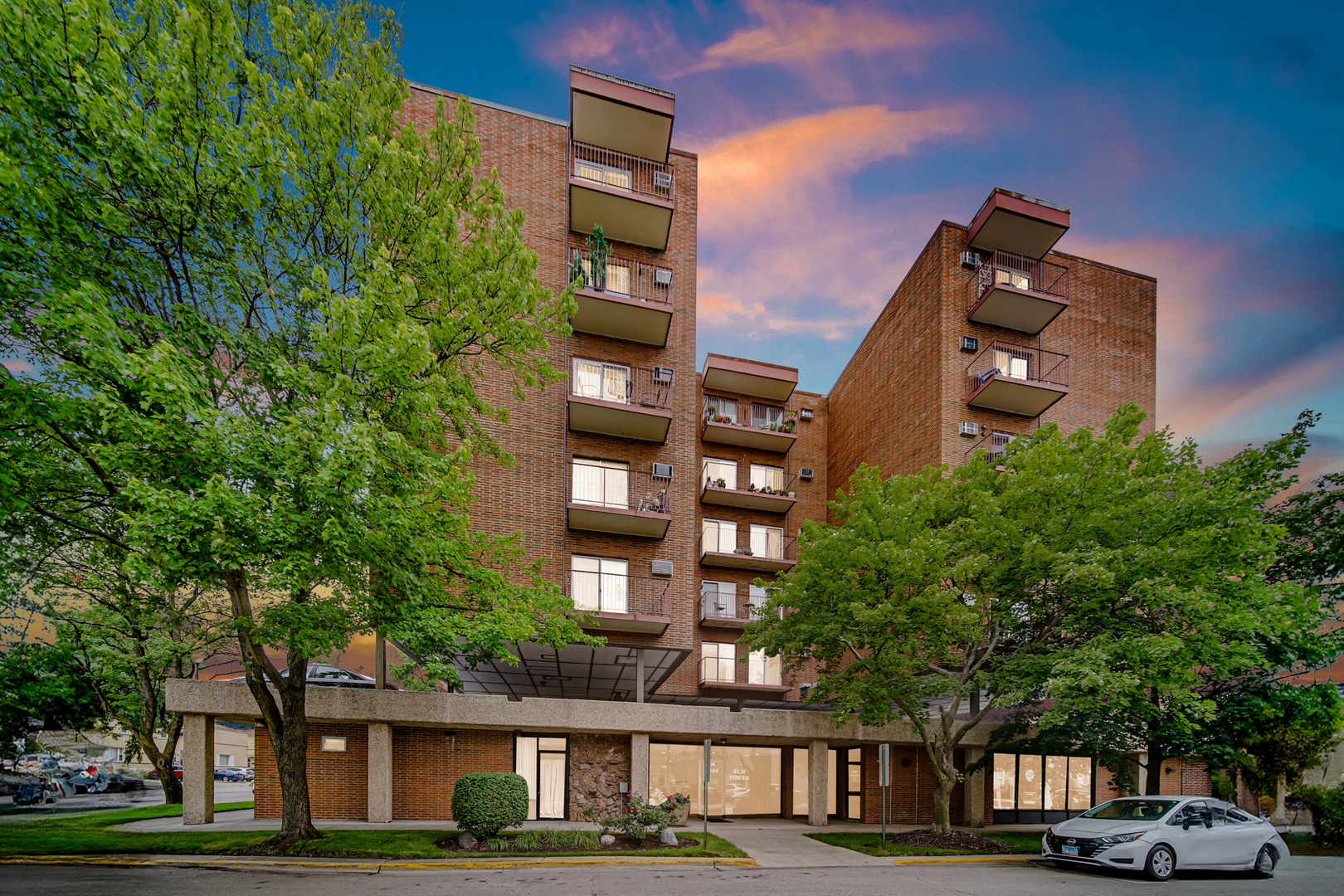7830 W North Avenue #505, Elmwood Park, IL 60707