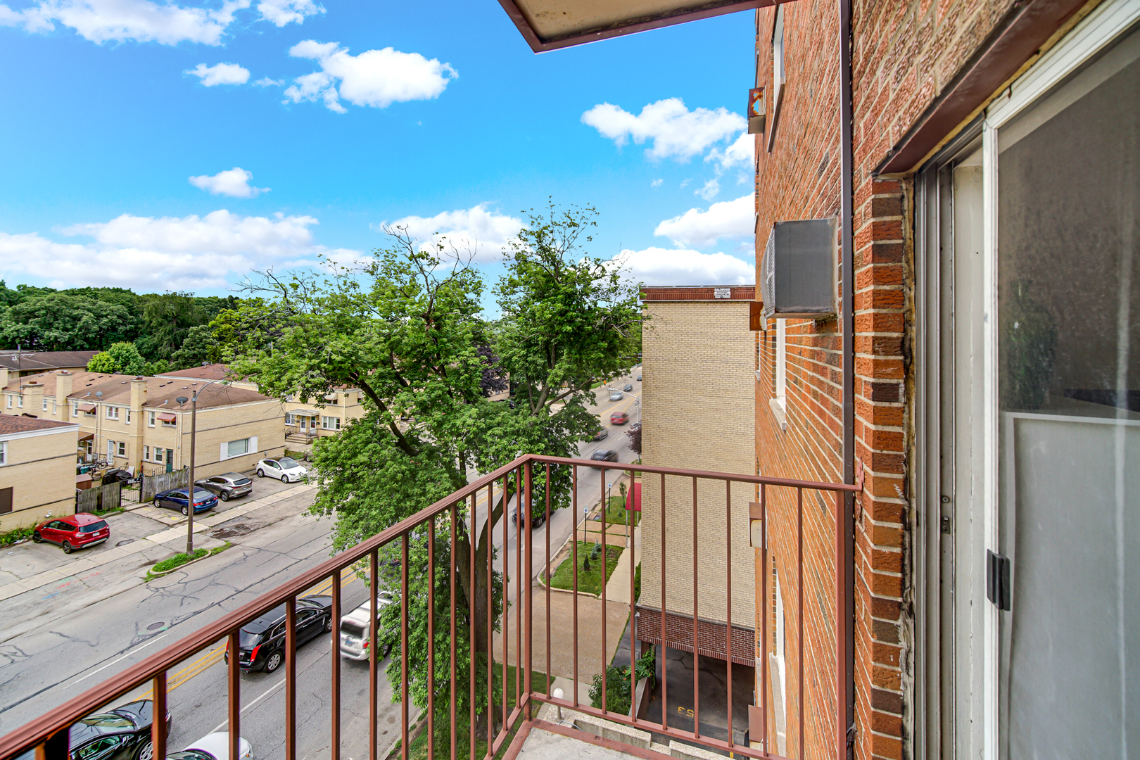 7830 W North Avenue #505, Elmwood Park, IL 60707