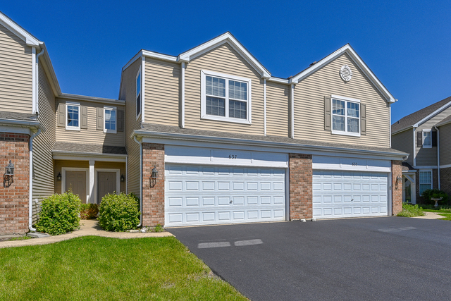637 Springbrook Trail, Oswego, IL 60543
