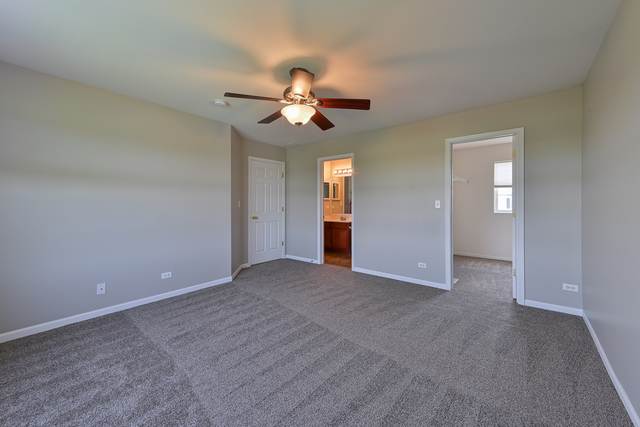 637 Springbrook Trail, Oswego, IL 60543
