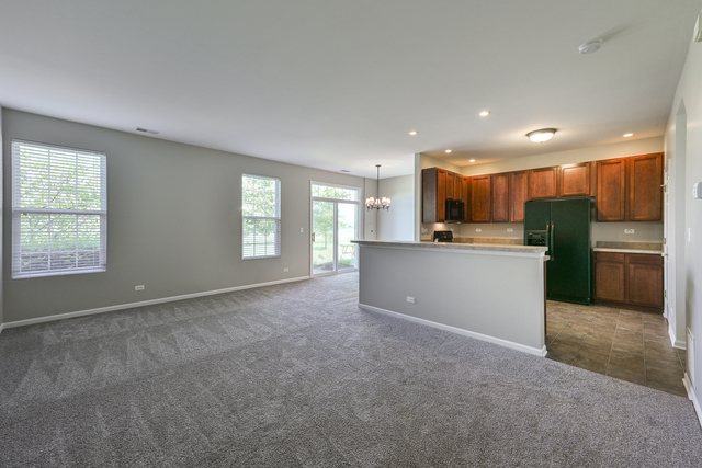 637 Springbrook Trail, Oswego, IL 60543