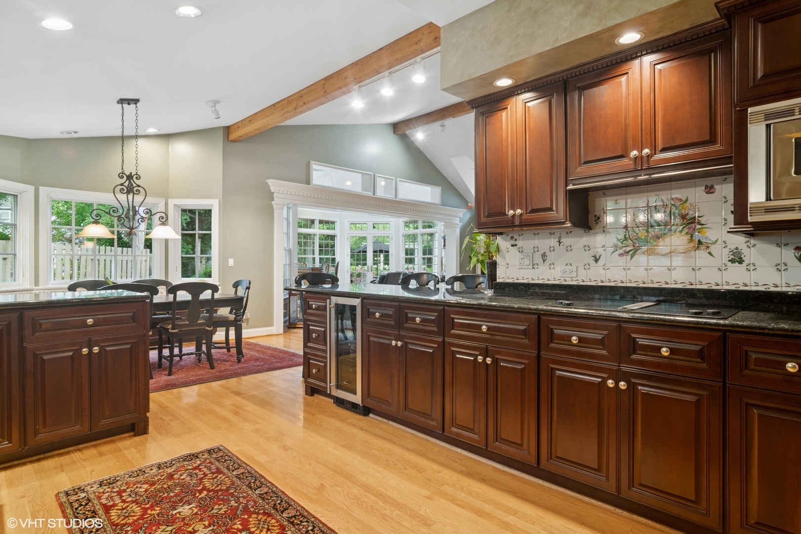 500 E Mayfair Road, Arlington Heights, IL 60005