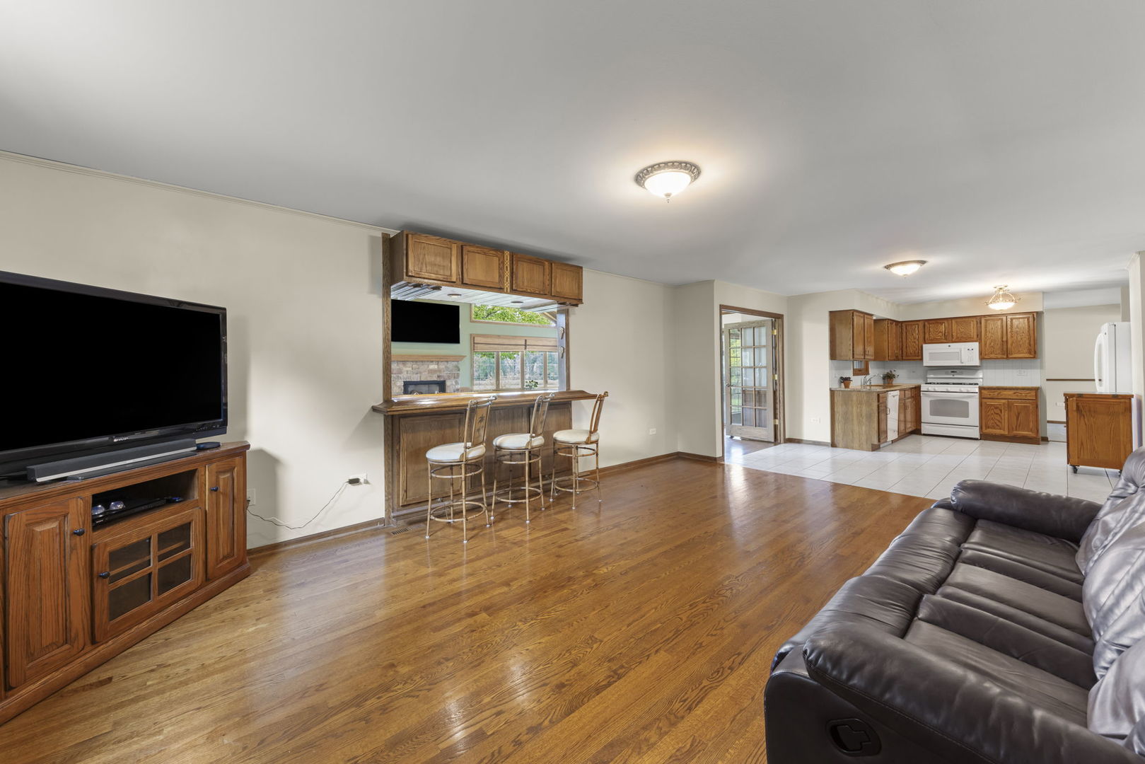 527 Springwood Lane, Bolingbrook, IL 60440