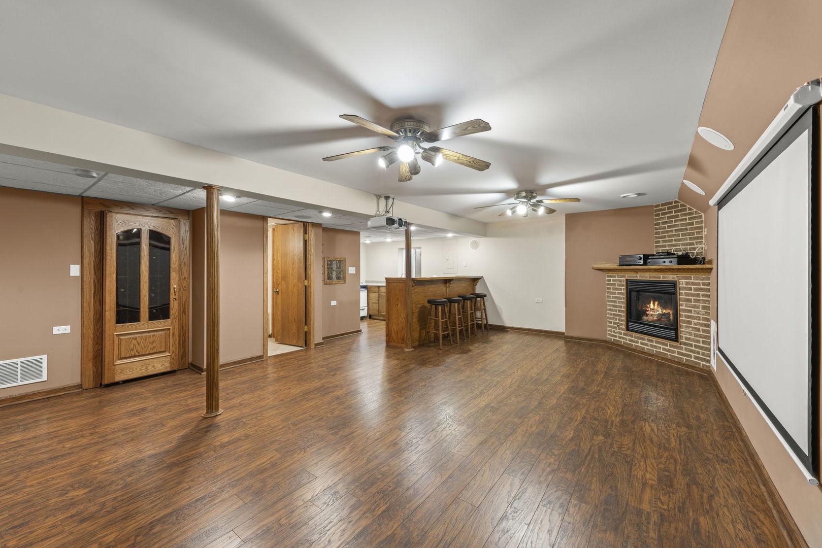 527 Springwood Lane, Bolingbrook, IL 60440