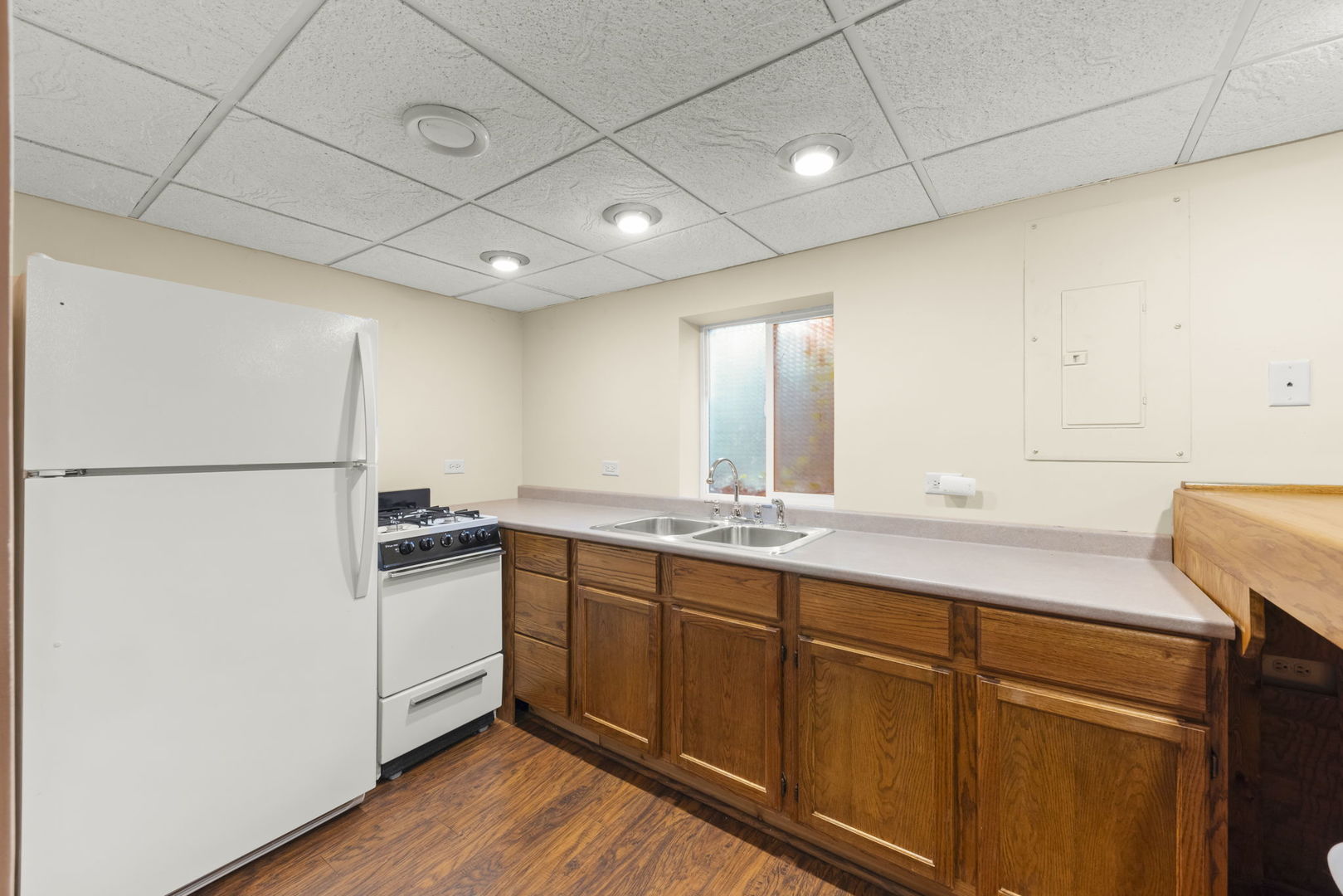 527 Springwood Lane, Bolingbrook, IL 60440