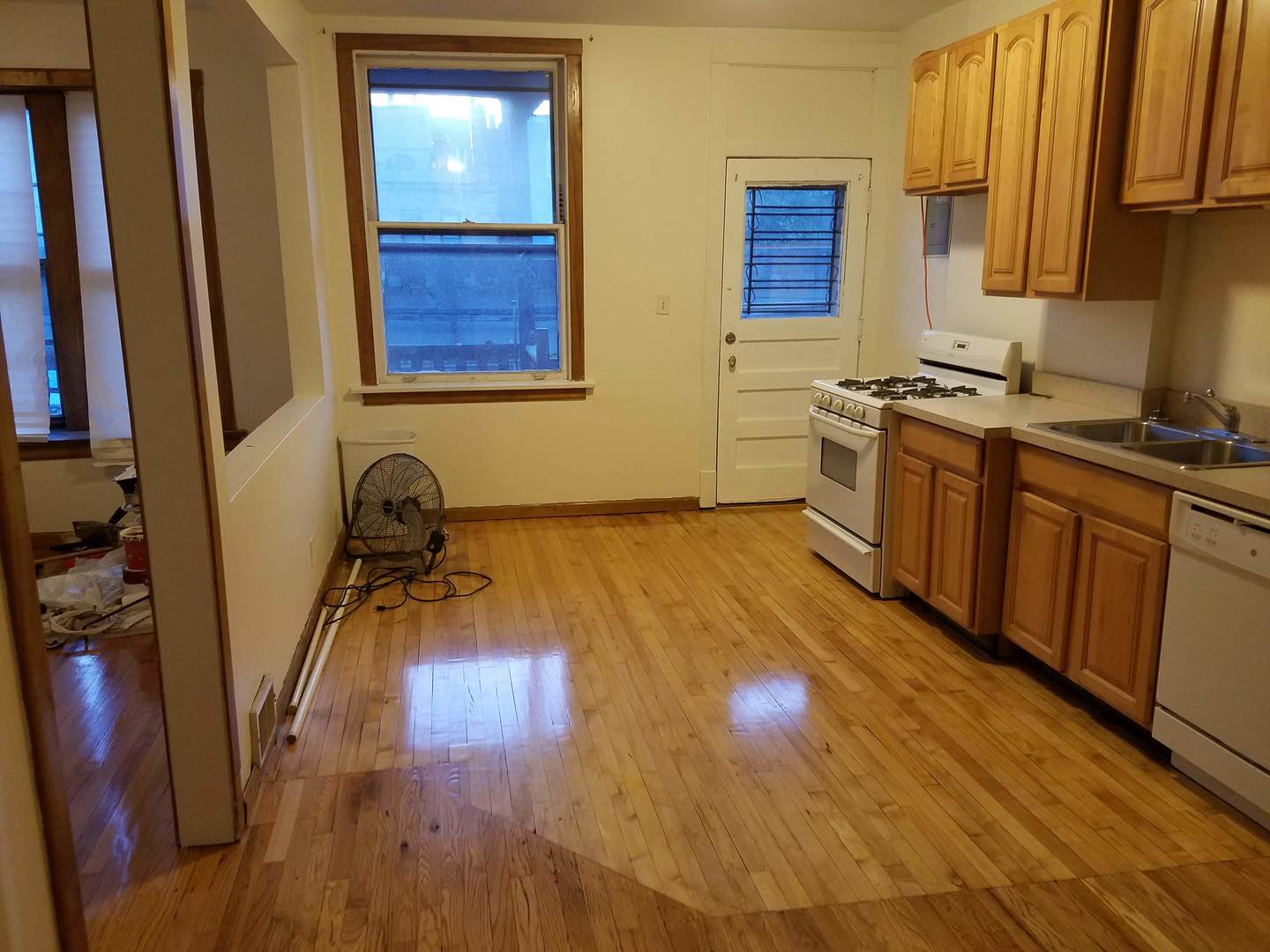 3728 N Wilton Avenue #2, Chicago, IL 60613