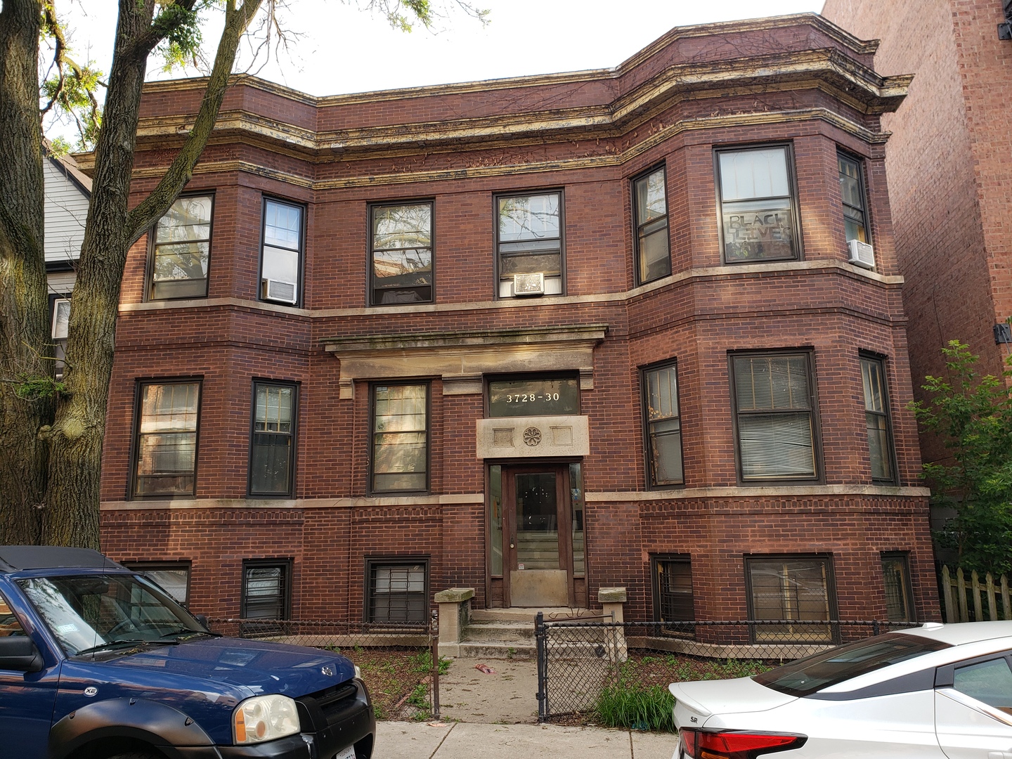 3728 N Wilton Avenue #2, Chicago, IL 60613