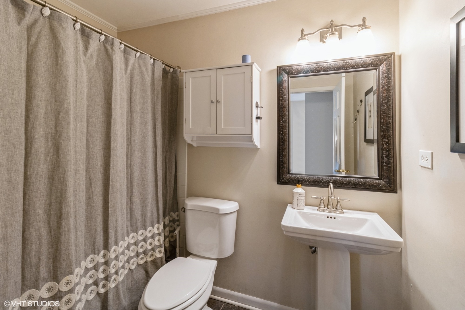 618 W BURR OAK Drive, Arlington Heights, IL 60004