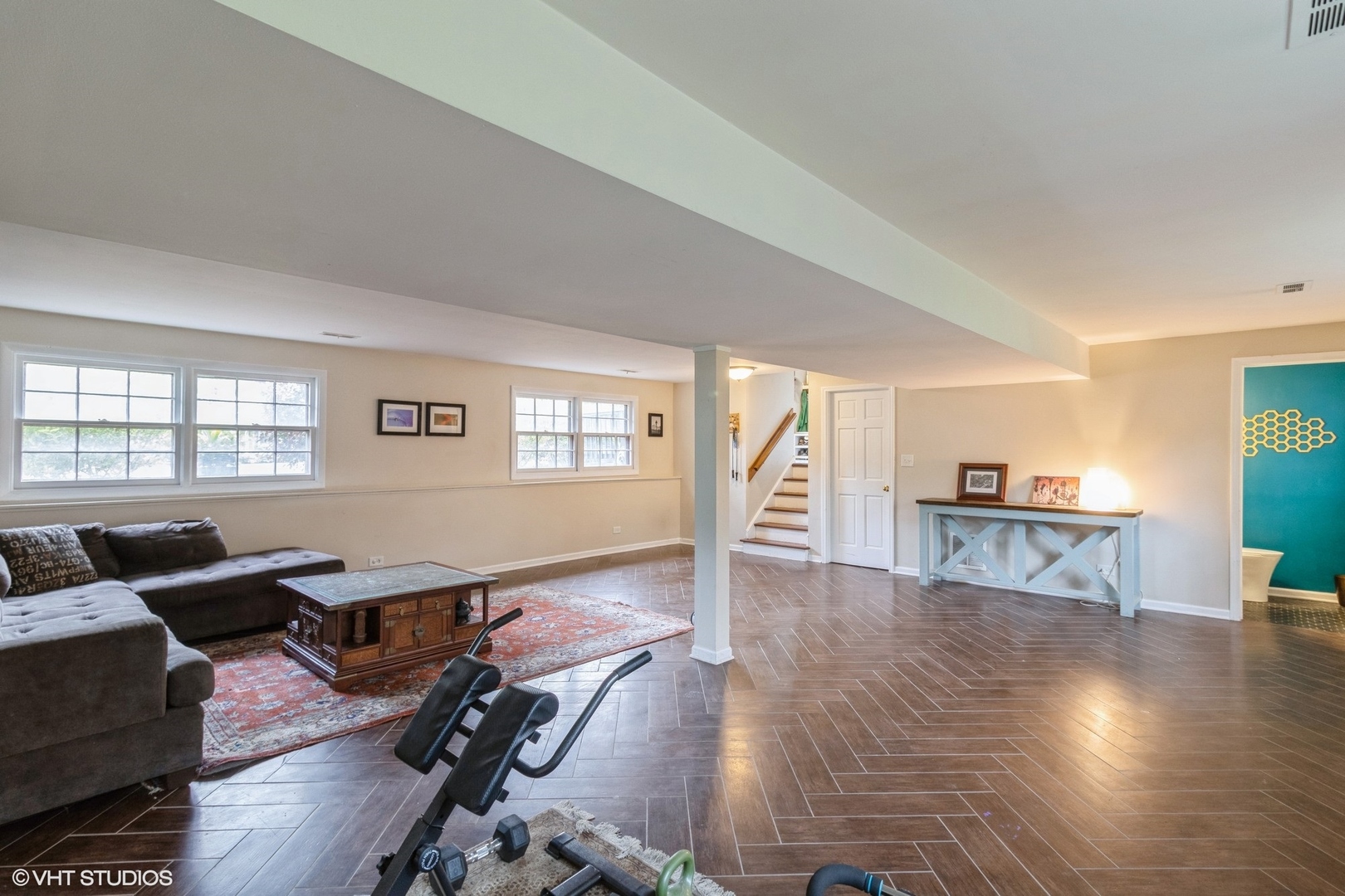 618 W BURR OAK Drive, Arlington Heights, IL 60004