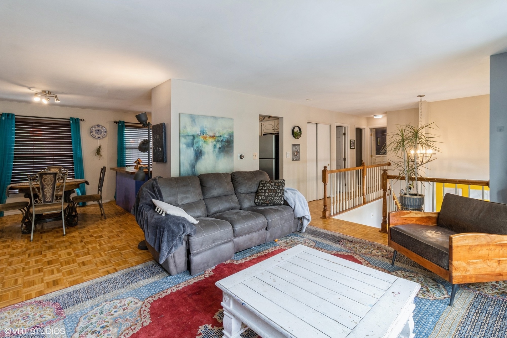 618 W BURR OAK Drive, Arlington Heights, IL 60004