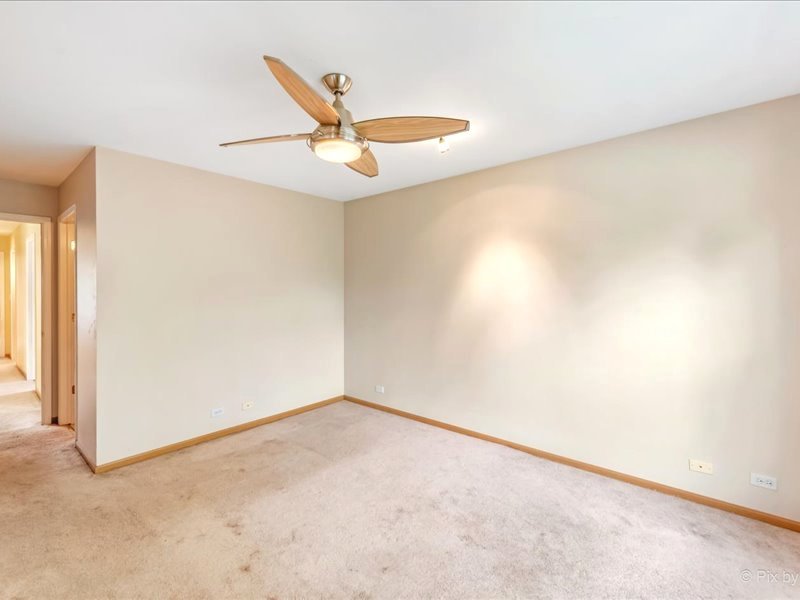 4909 Spencer Avenue #B, Lisle, IL 60532
