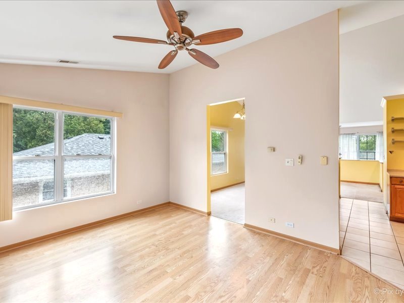 4909 Spencer Avenue #B, Lisle, IL 60532
