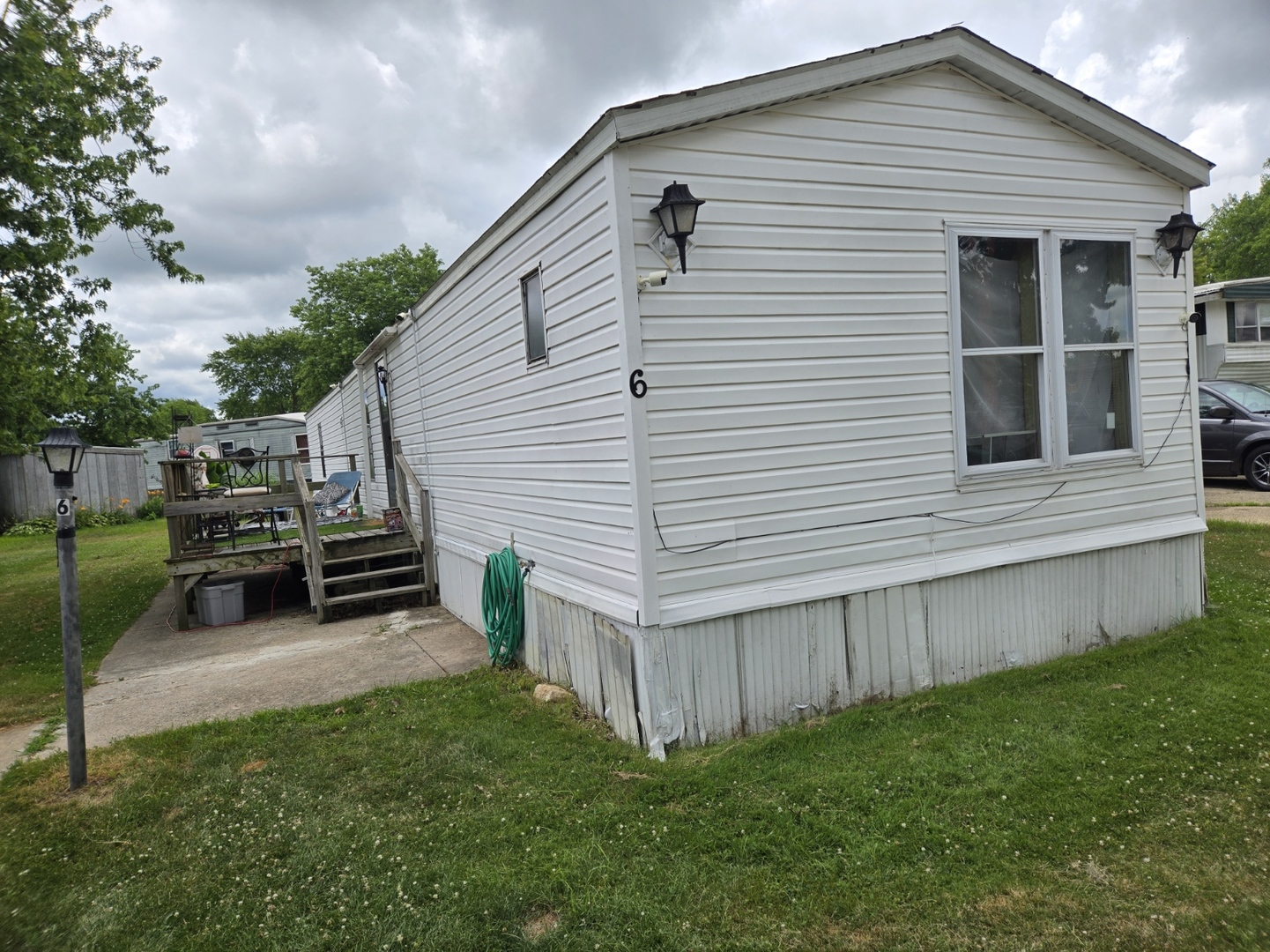 6 Churchill Drive, Coal City, IL 60416