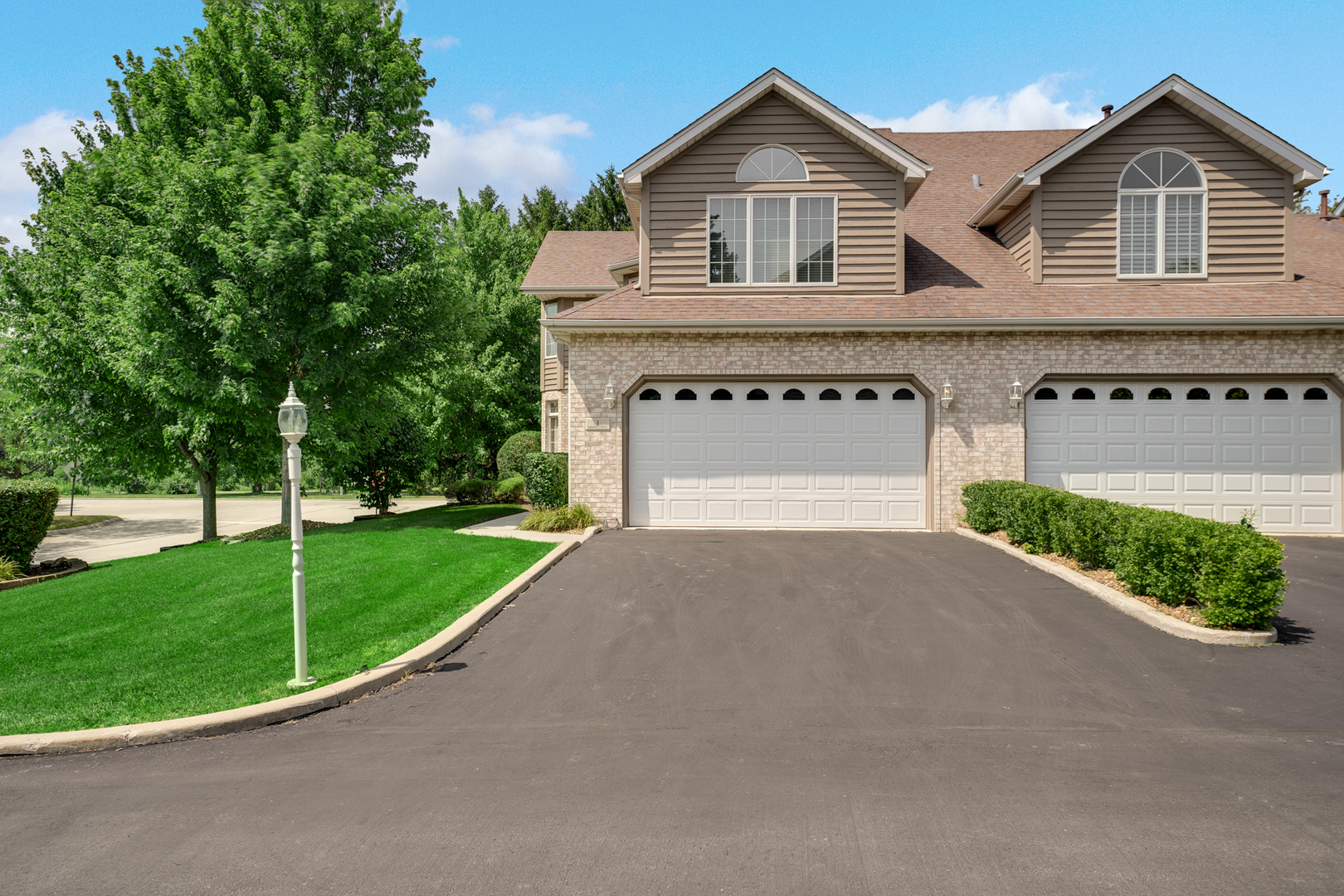 1 Moorings Drive, Palos Heights, IL 60463