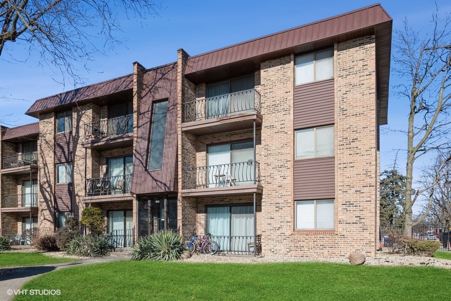 3026 Bernice Road #308, Lansing, IL 60438