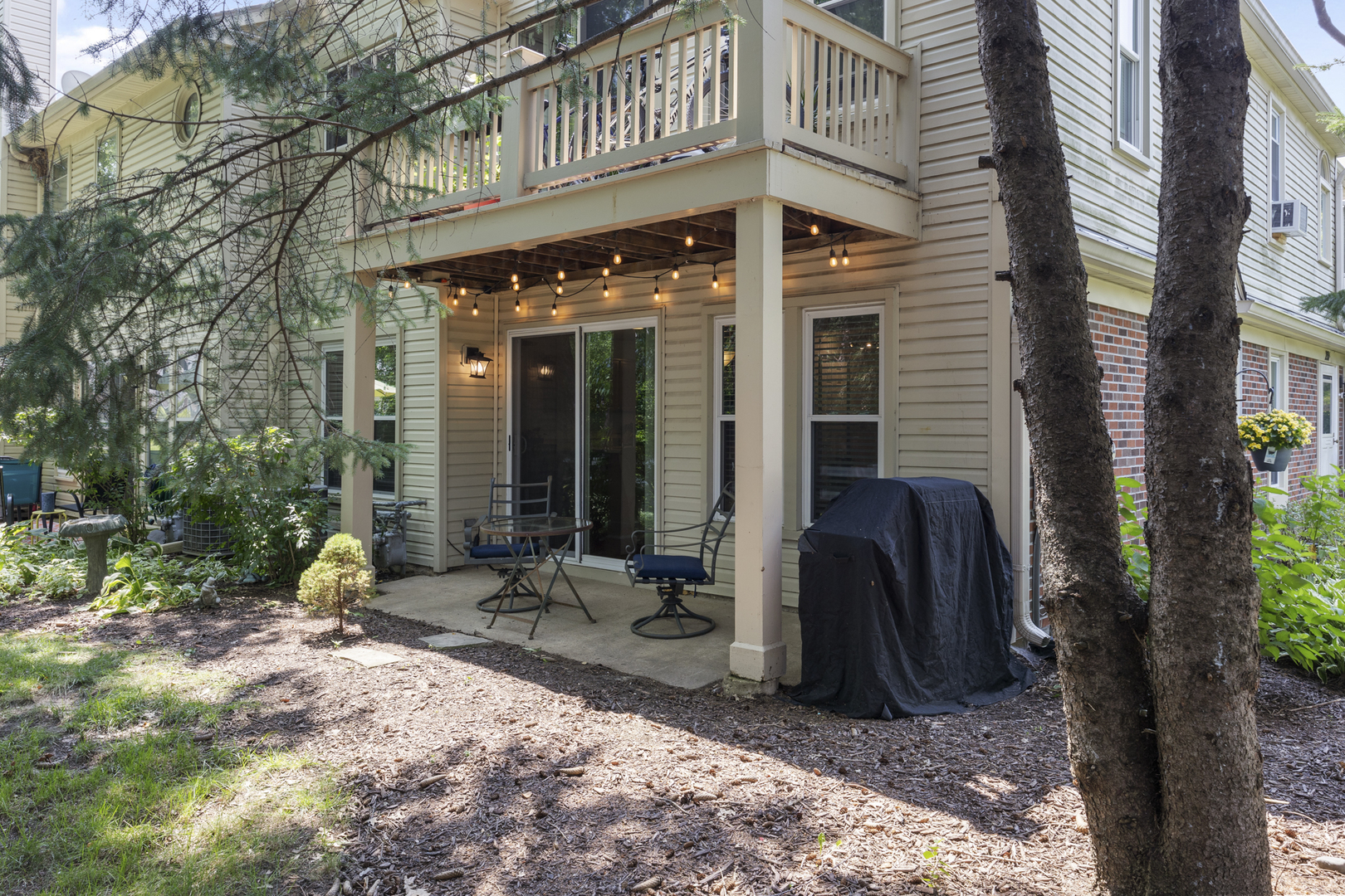 251 University Lane, Elk Grove Village, IL 60007