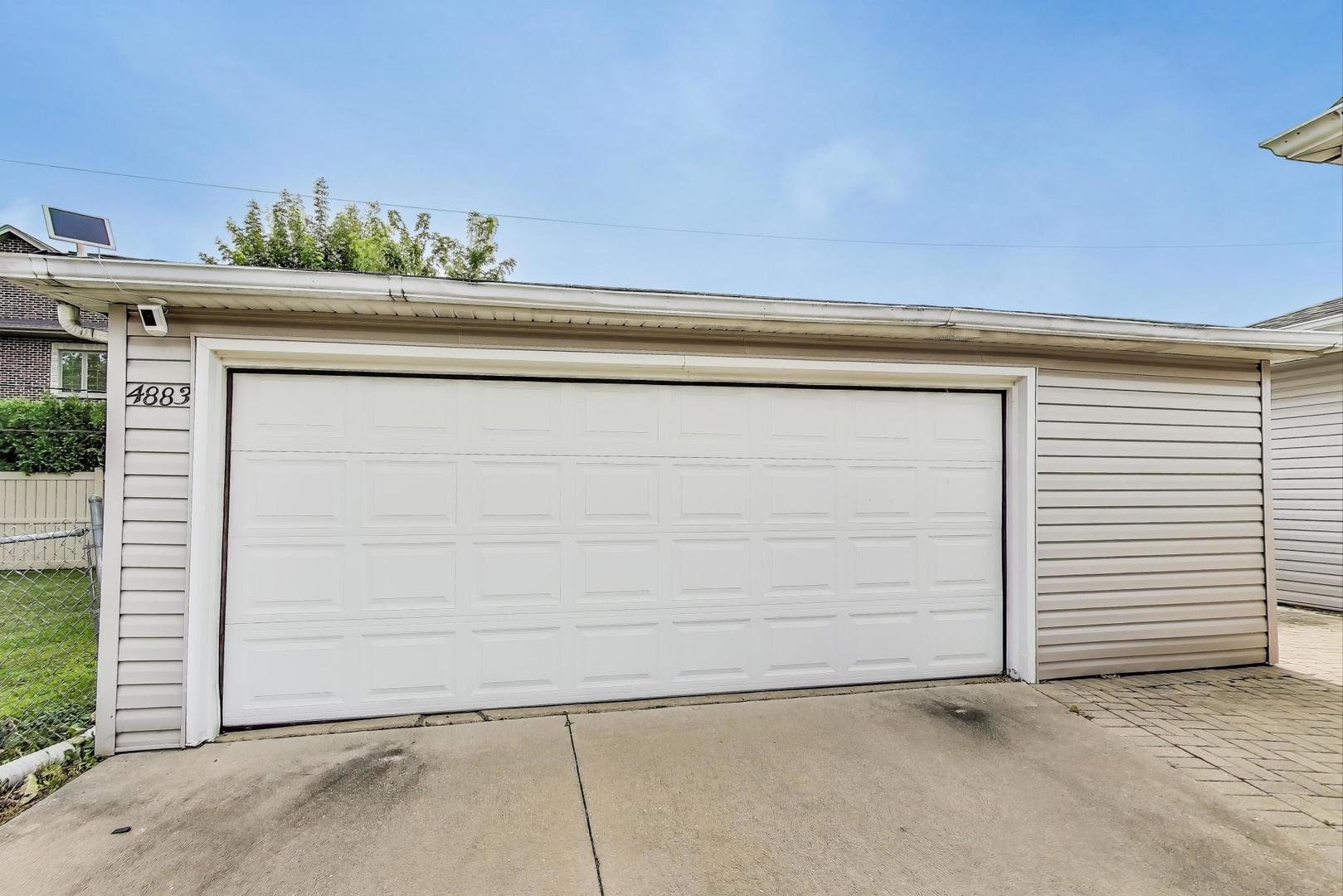 4883 N Vine Avenue, Norridge, IL 60706