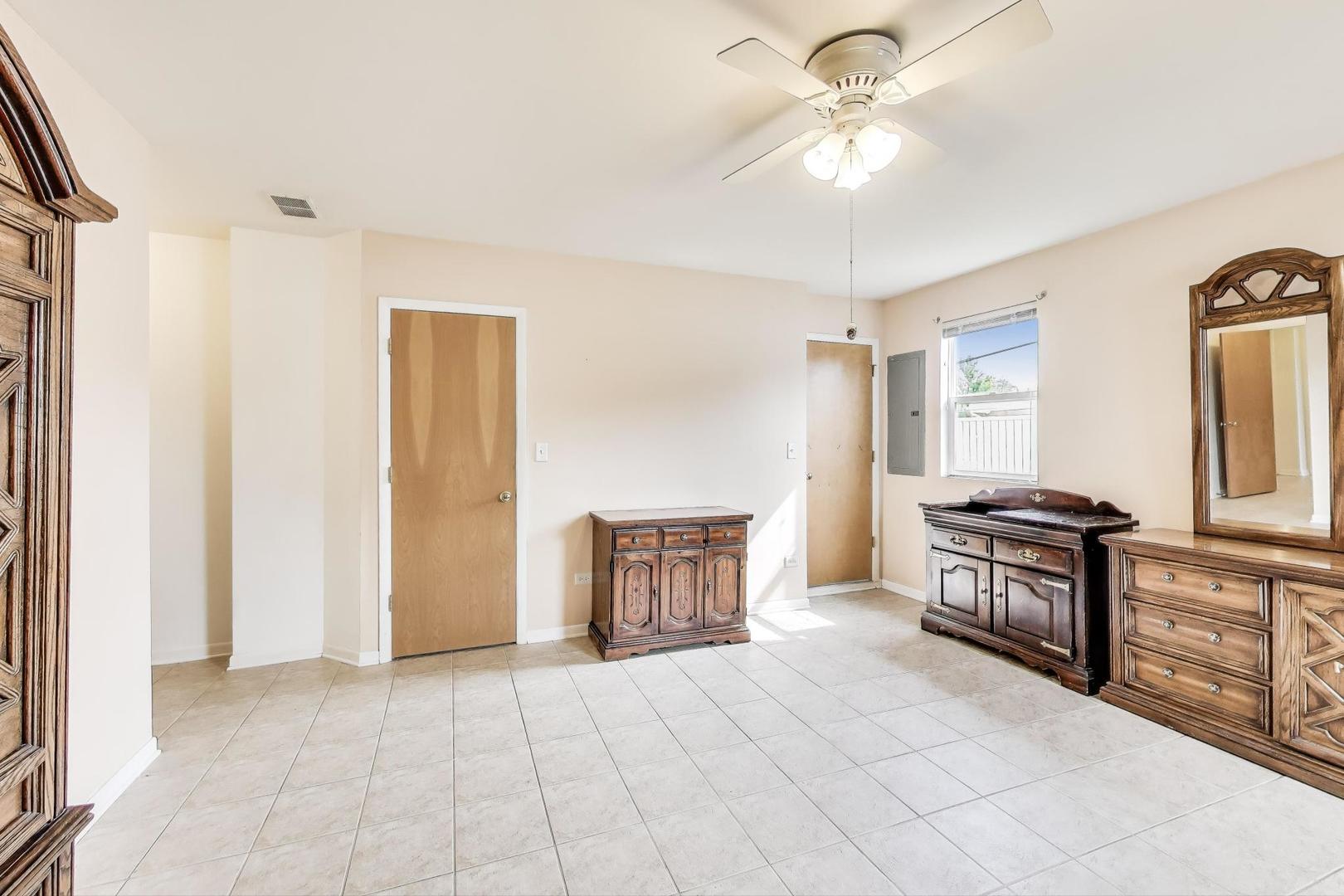 4883 N Vine Avenue, Norridge, IL 60706