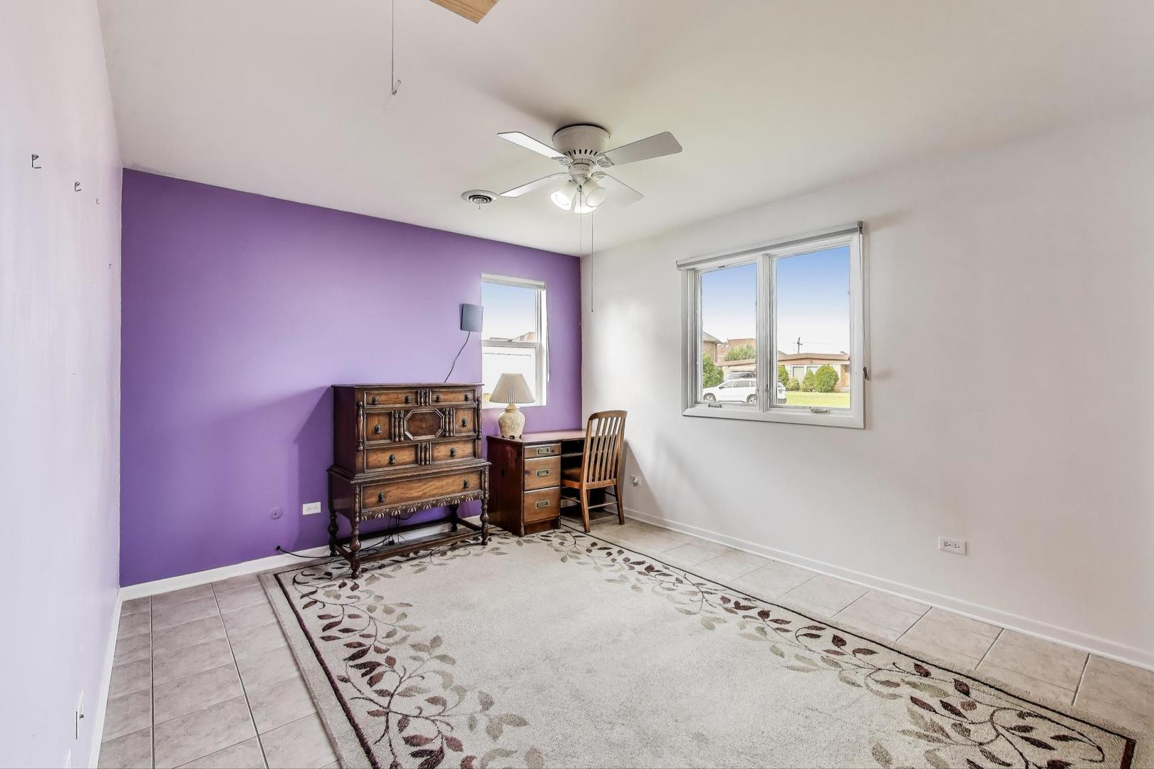 4883 N Vine Avenue, Norridge, IL 60706