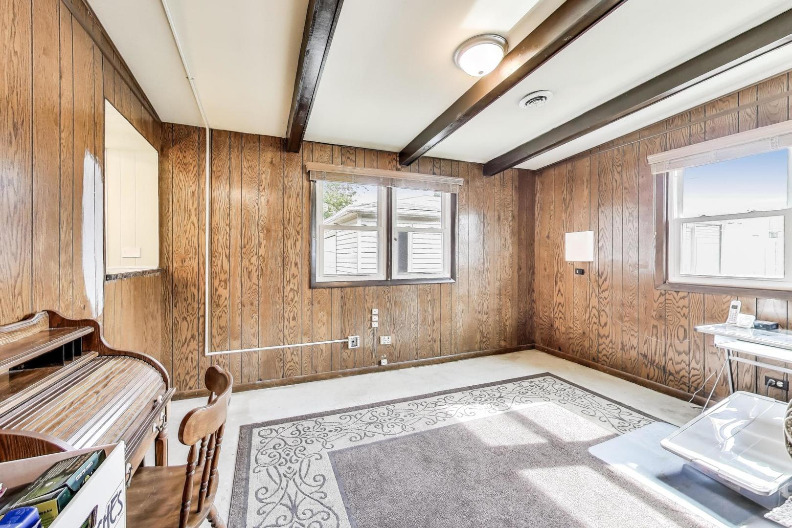 4883 N Vine Avenue, Norridge, IL 60706
