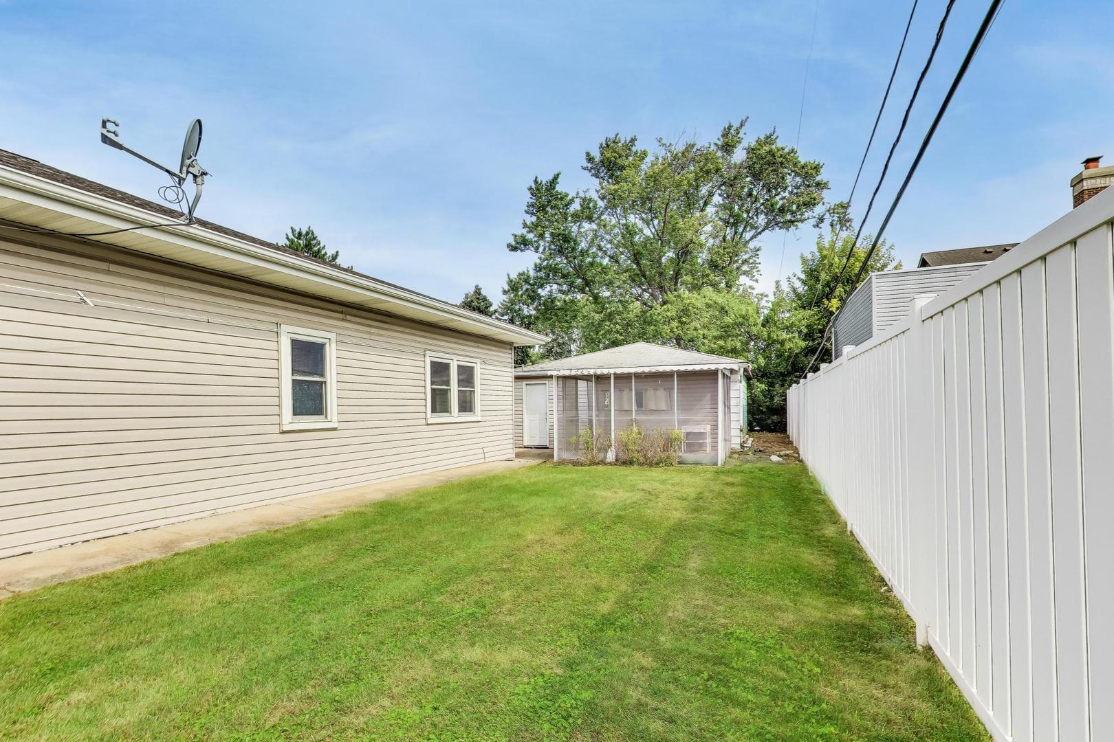 4883 N Vine Avenue, Norridge, IL 60706