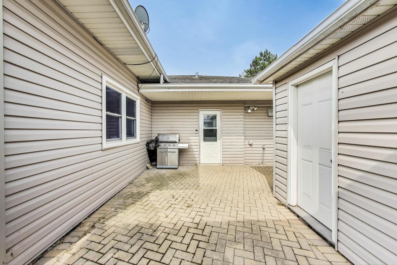 4883 N Vine Avenue, Norridge, IL 60706