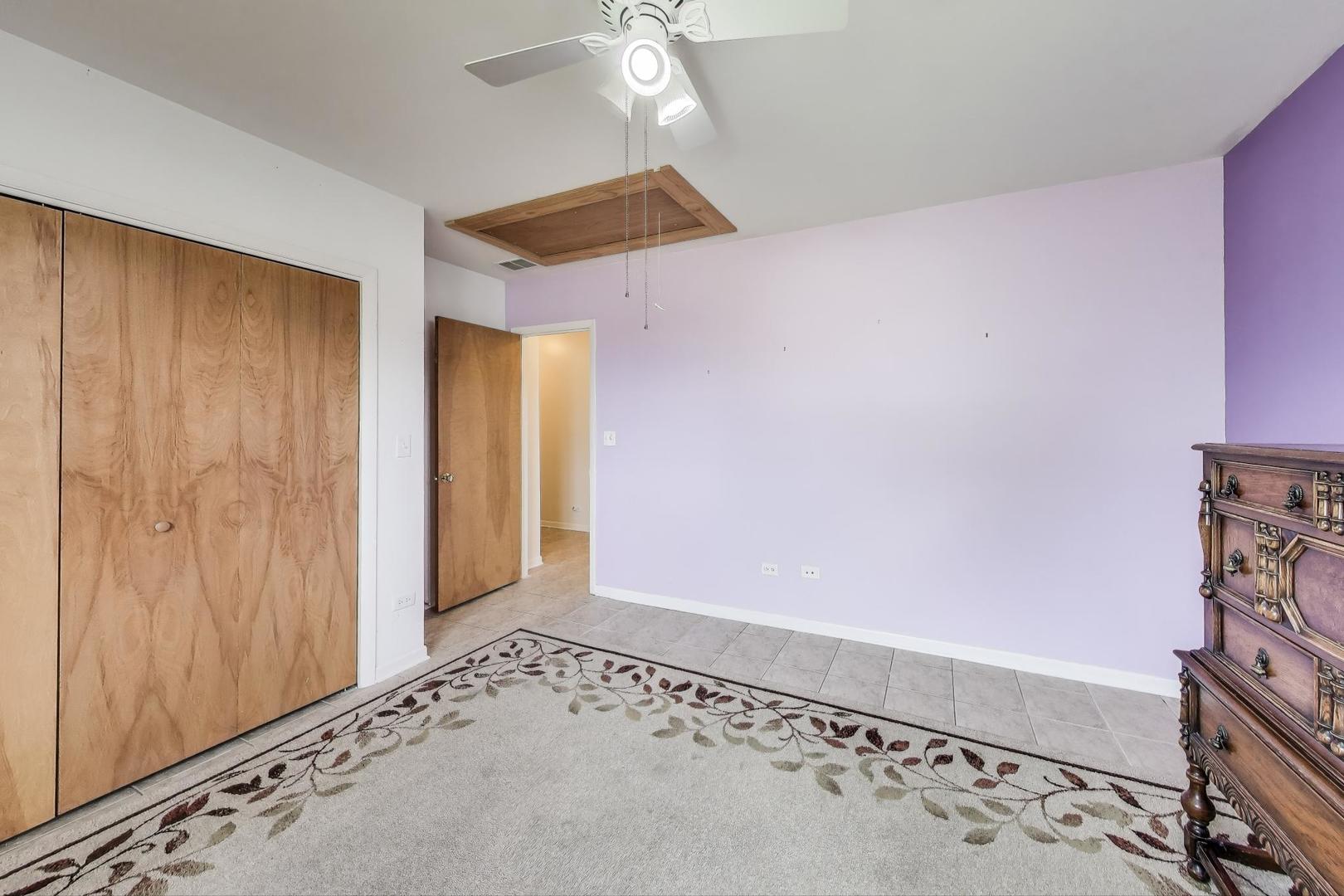 4883 N Vine Avenue, Norridge, IL 60706