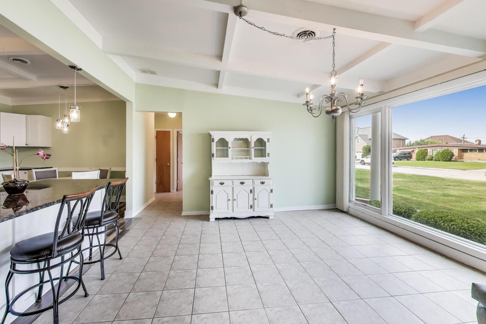 4883 N Vine Avenue, Norridge, IL 60706