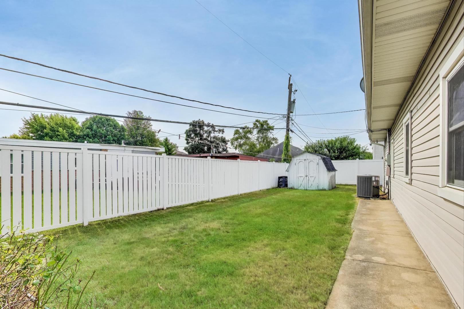 4883 N Vine Avenue, Norridge, IL 60706