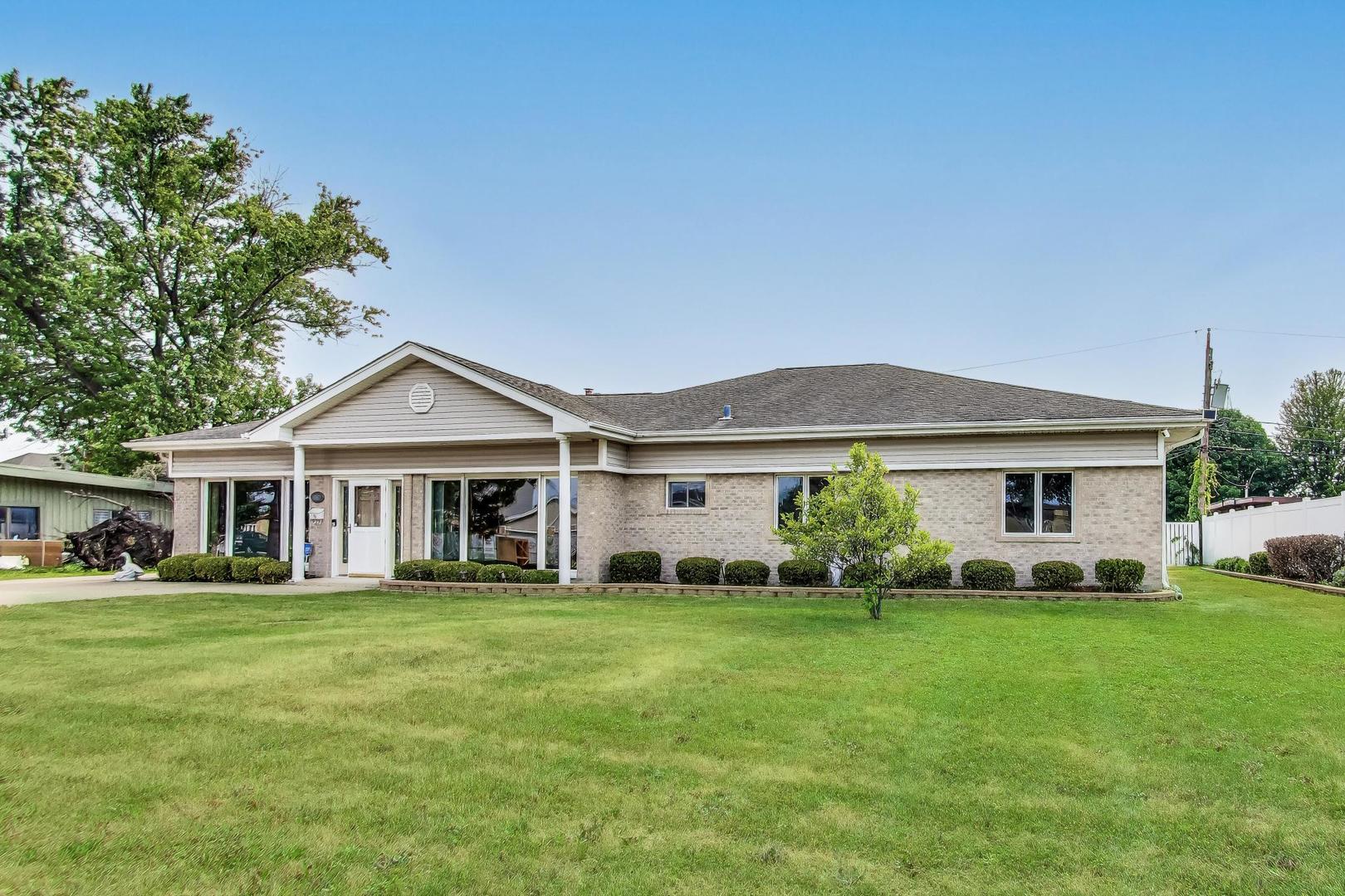 4883 N Vine Avenue, Norridge, IL 60706