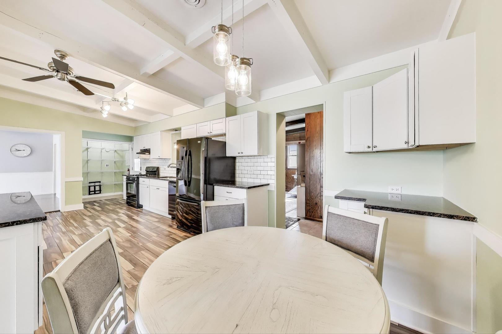 4883 N Vine Avenue, Norridge, IL 60706