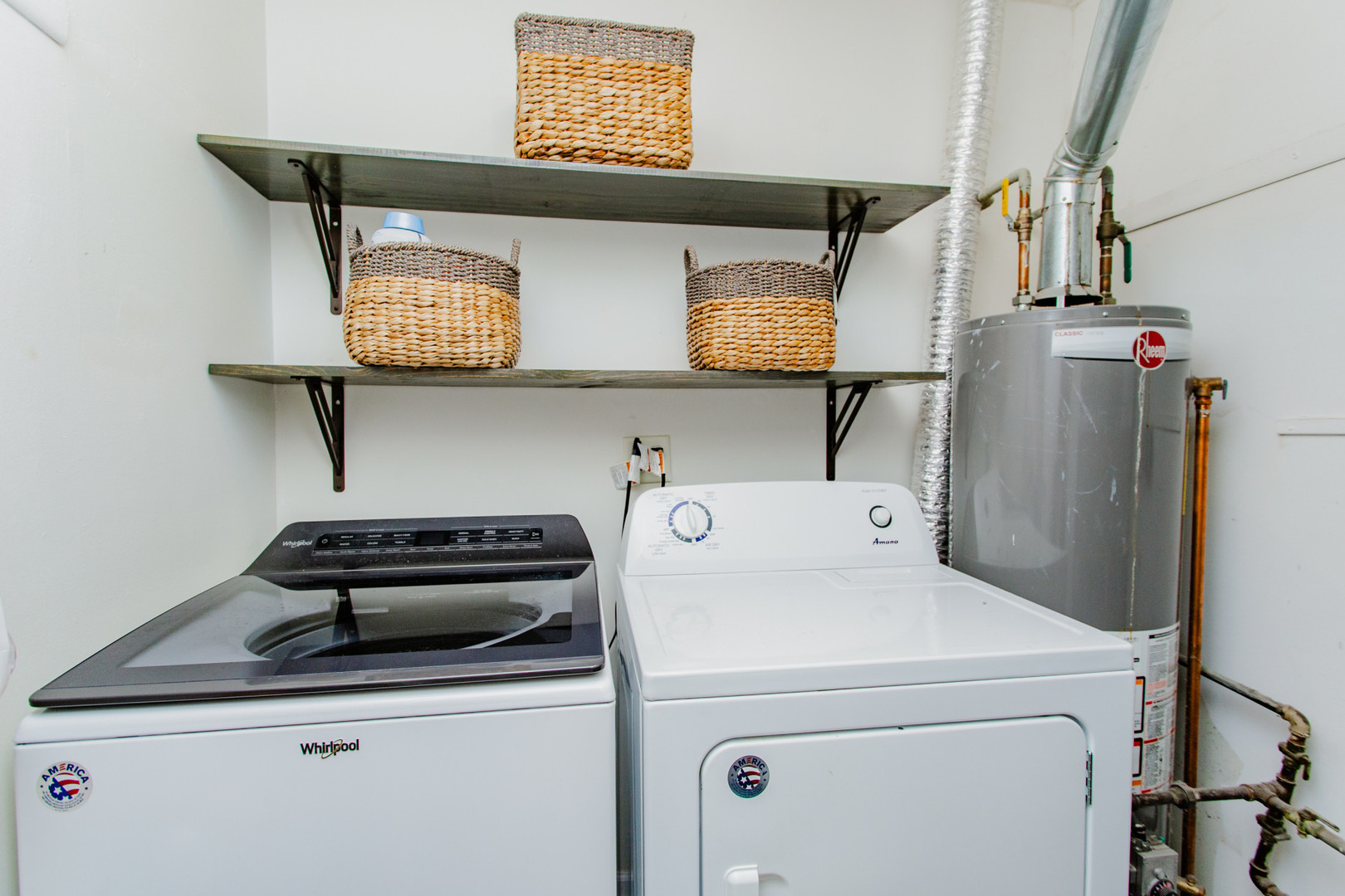 1027 Newport Harbor #1027, Schaumburg, IL 60193