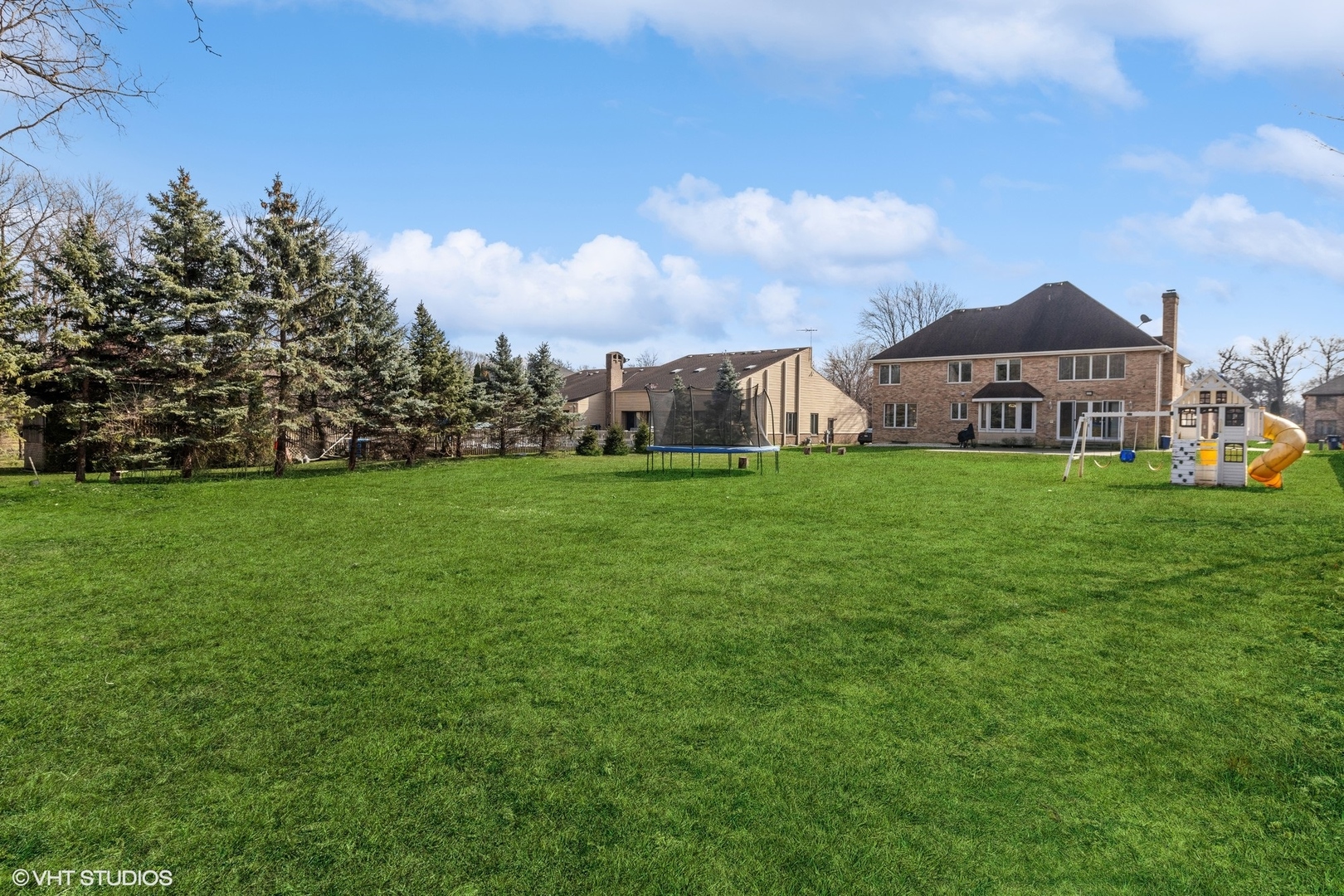 17W234 Massel Court, Bensenville, IL 60106