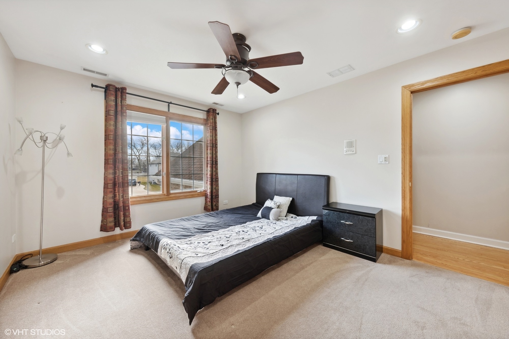 17W234 Massel Court, Bensenville, IL 60106