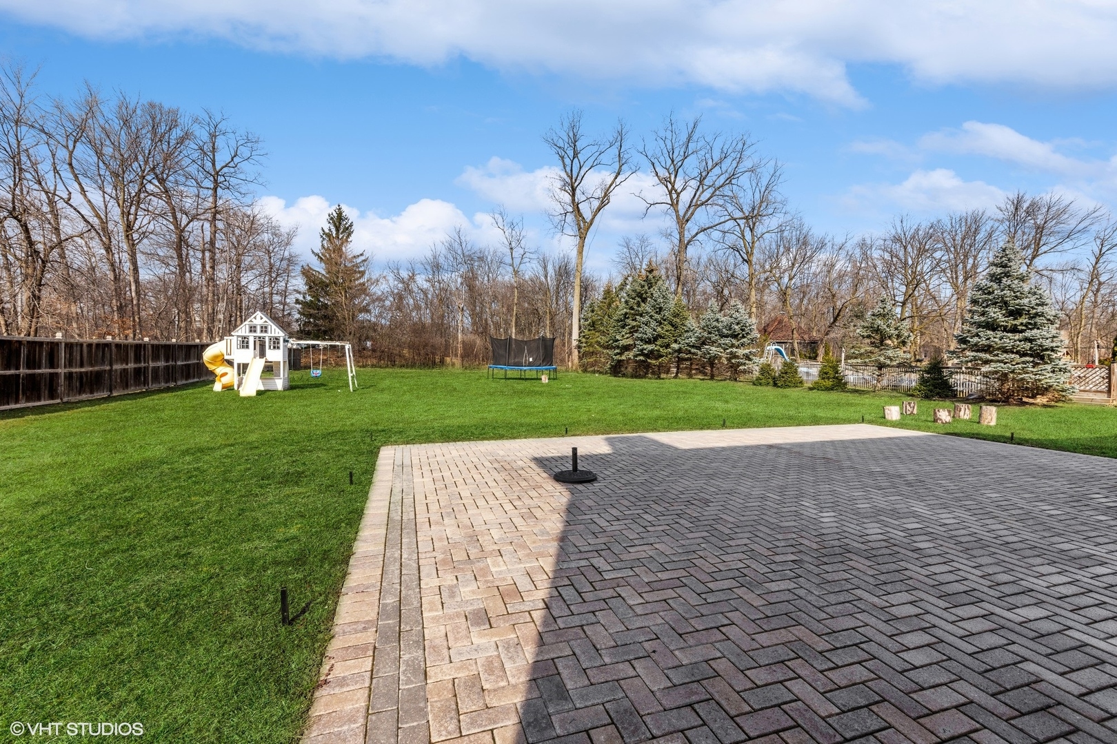 17W234 Massel Court, Bensenville, IL 60106