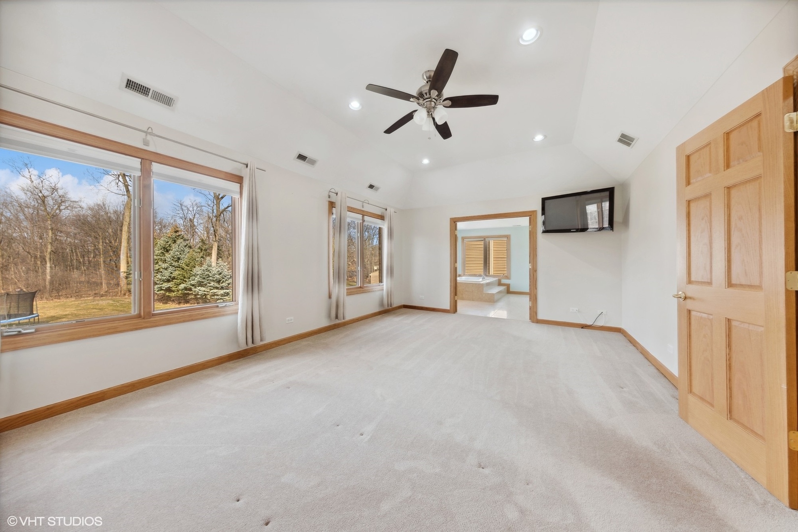 17W234 Massel Court, Bensenville, IL 60106