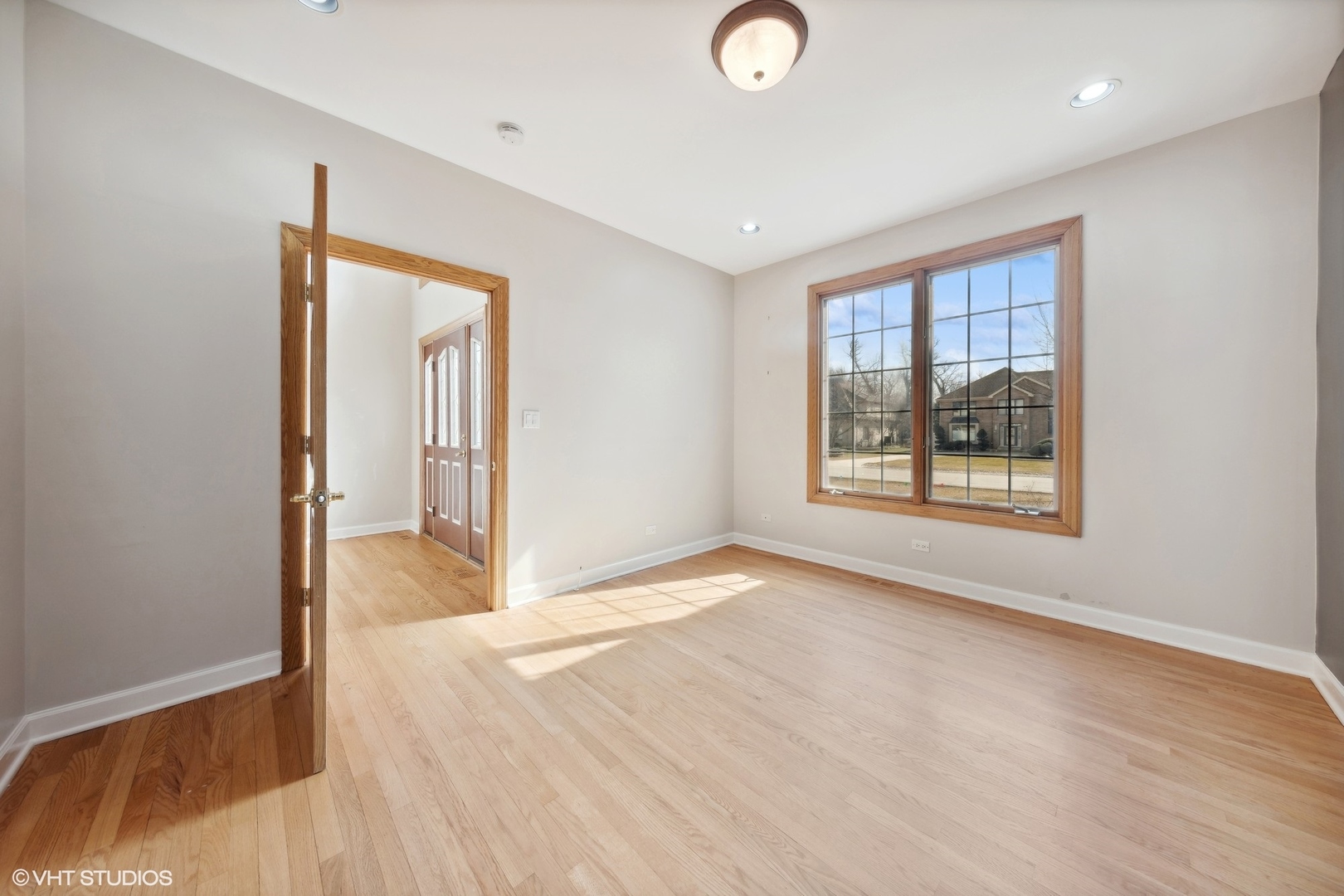 17W234 Massel Court, Bensenville, IL 60106
