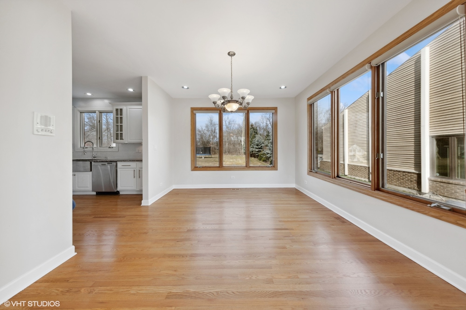 17W234 Massel Court, Bensenville, IL 60106