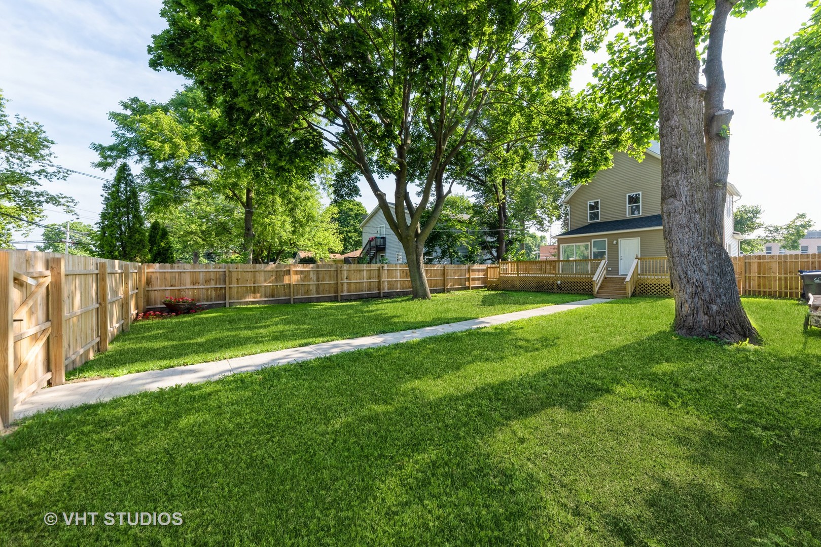1210 Park Avenue, North Chicago, IL 60064
