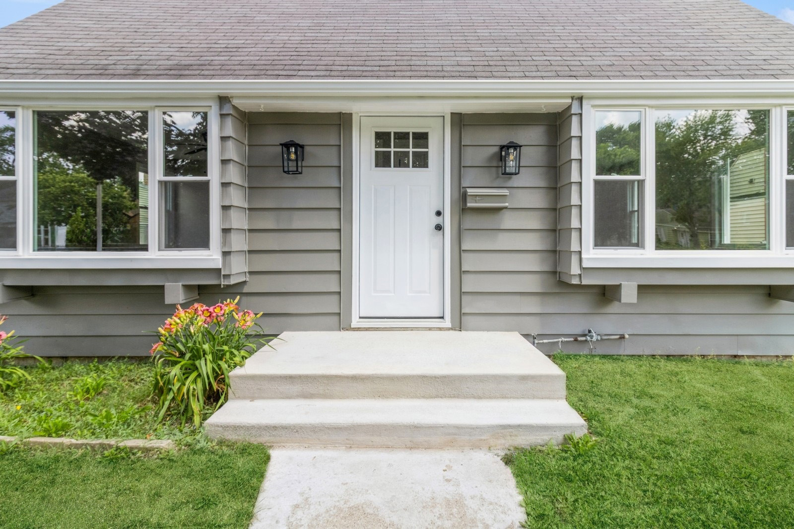 9934 Herrick Avenue, Franklin Park, IL 60131