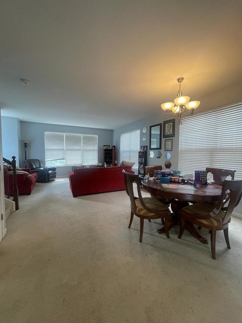 801 Station Boulevard, Aurora, IL 60504