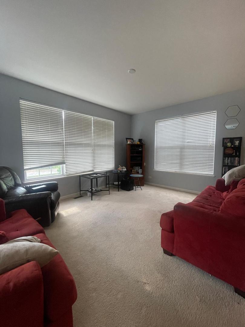 801 Station Boulevard, Aurora, IL 60504