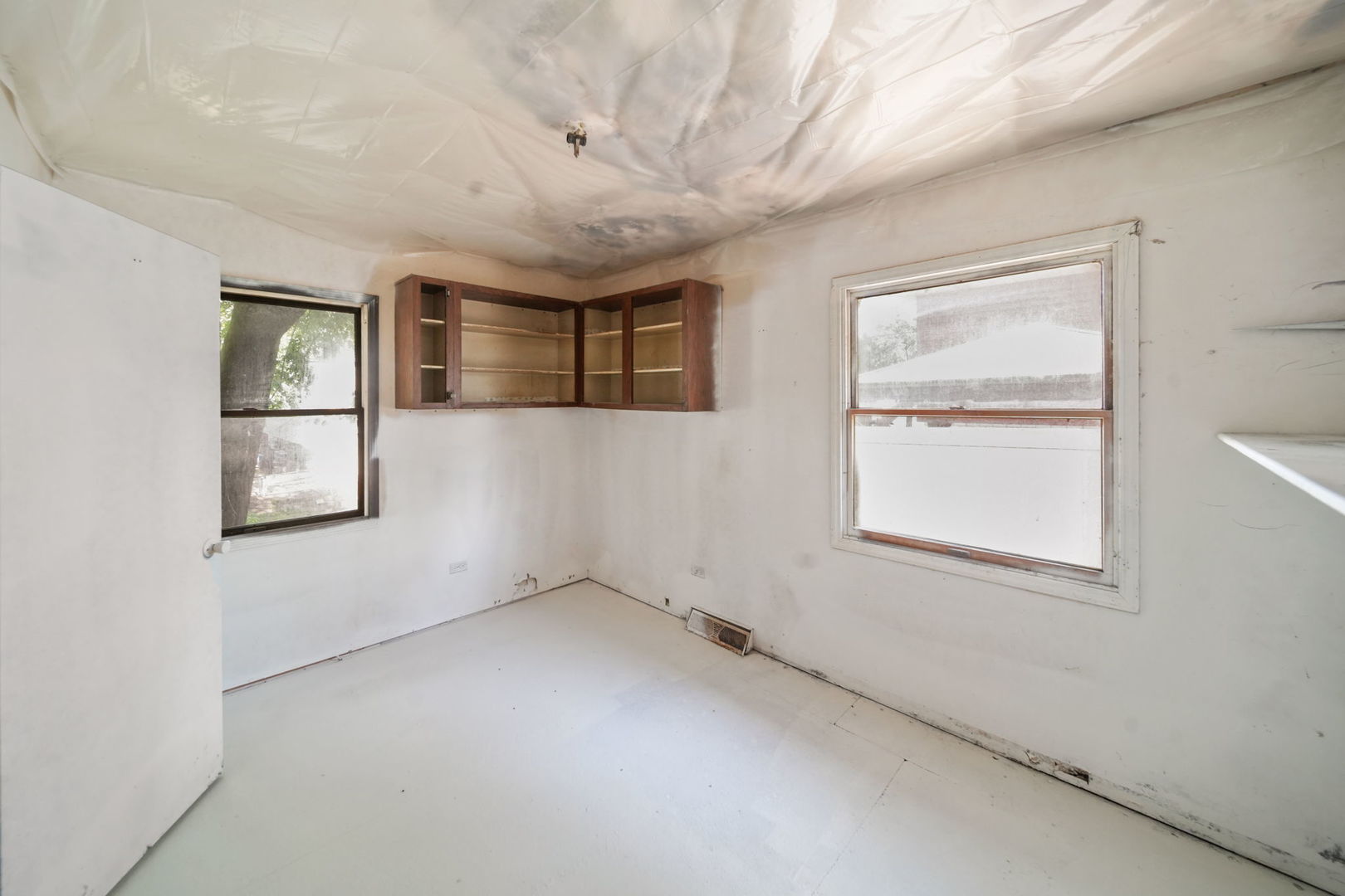 1025 S Ardmore Avenue, Villa Park, IL 60181